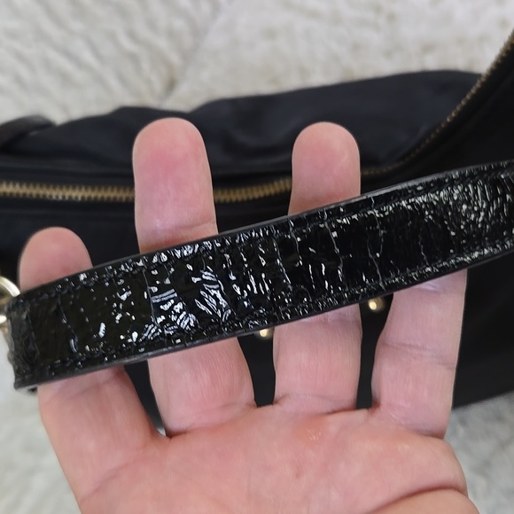 Kate Spade Black Hobo Bag with Gold Hardware In GUC - Picture 4 of 10